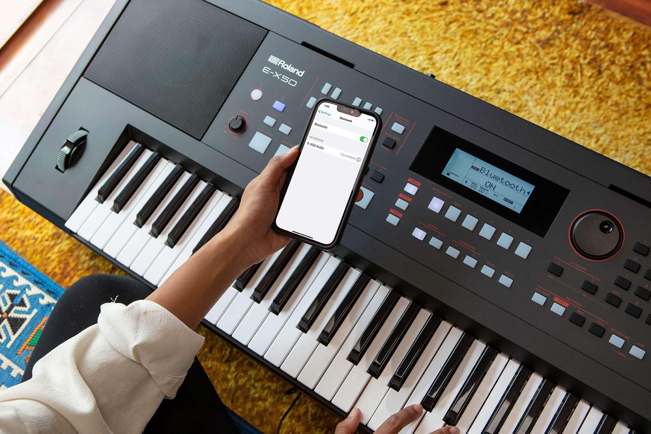 Teclado Roland Arranger E-x50 4