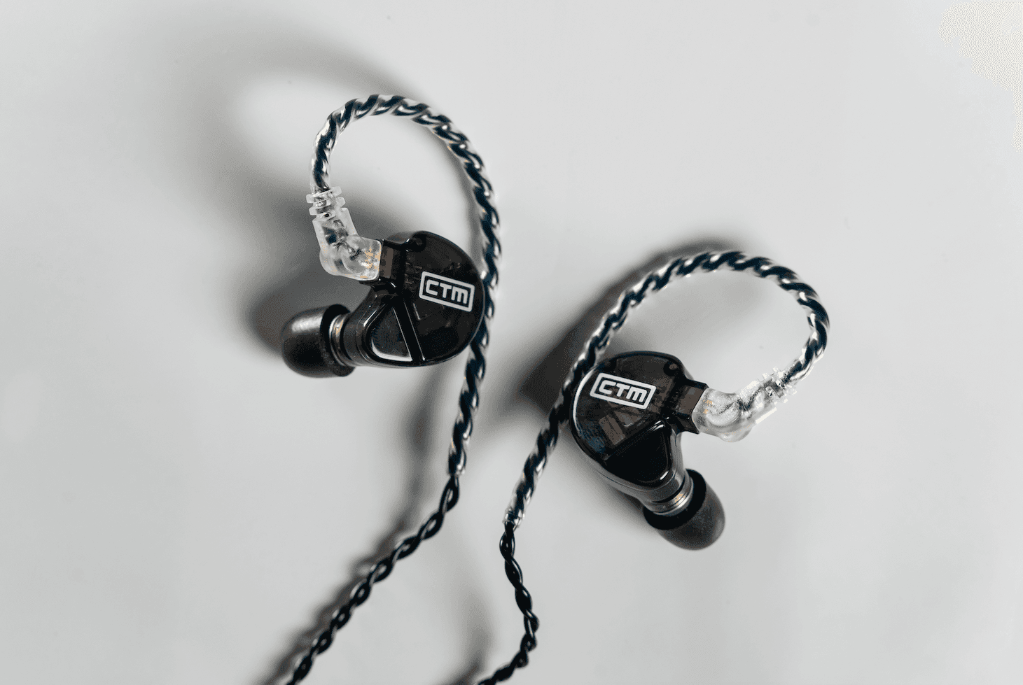Audifono Ctm In Ears Ce220 Humo 3