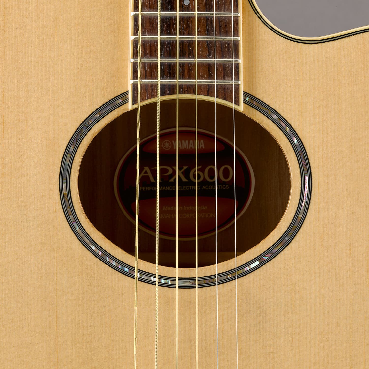GUITARRA ELECTROACÚSTICA APX600 NATURAL /CUERDAS DE ACERO 2