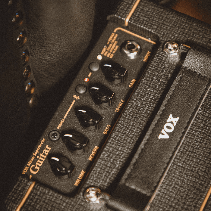 AMPLIFICADOR VOX MICRO SUPERBEETLE GUITAR 9