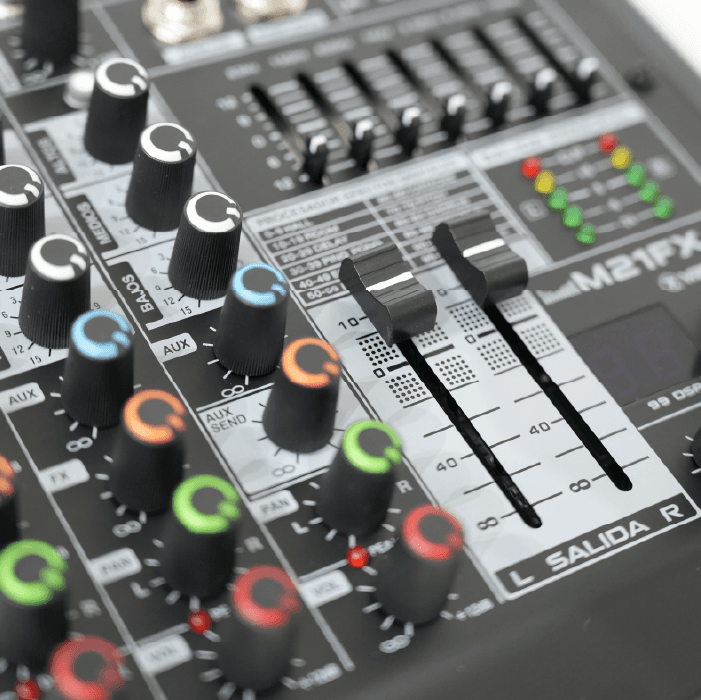 CONSOLA ANÁLOGA M21FX YAMAKI 8
