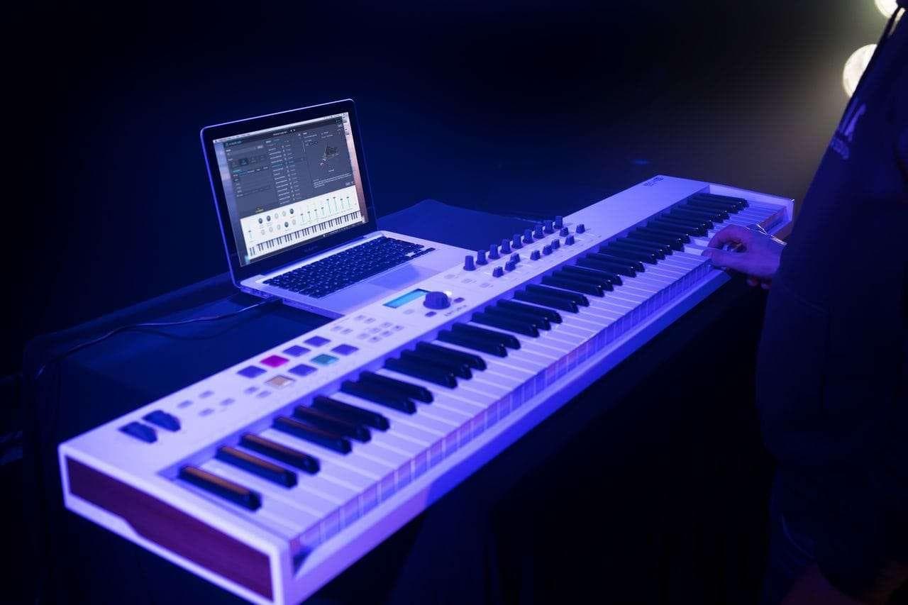 Controlador Arturia Keylab MK2 88 230541 3