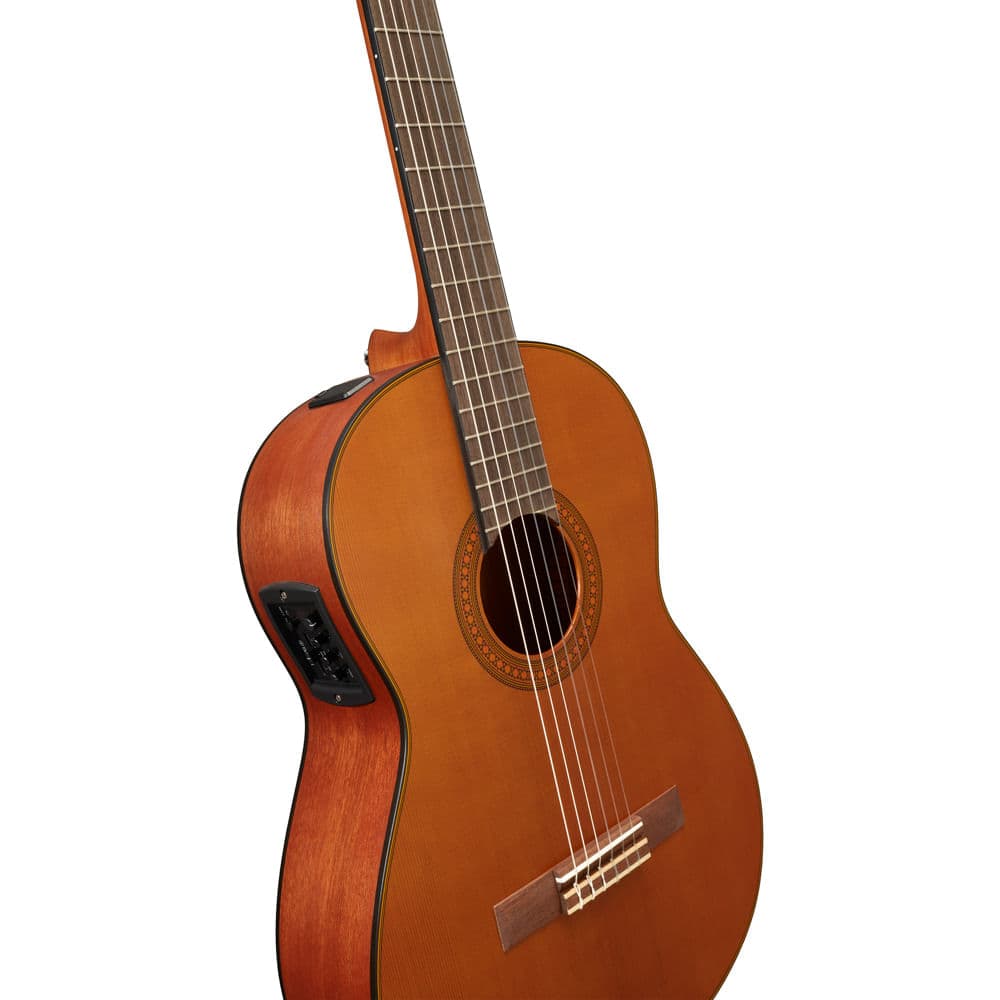 GUITARRA ELECTROACÚSTICA YAMAHA CUERDAS DE NYLON CGX-122MCC 3