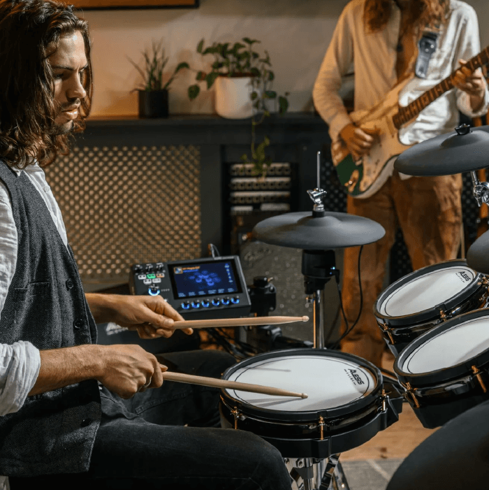 BATERIA ELECTRONICA ALESIS STRATAPRIME 5