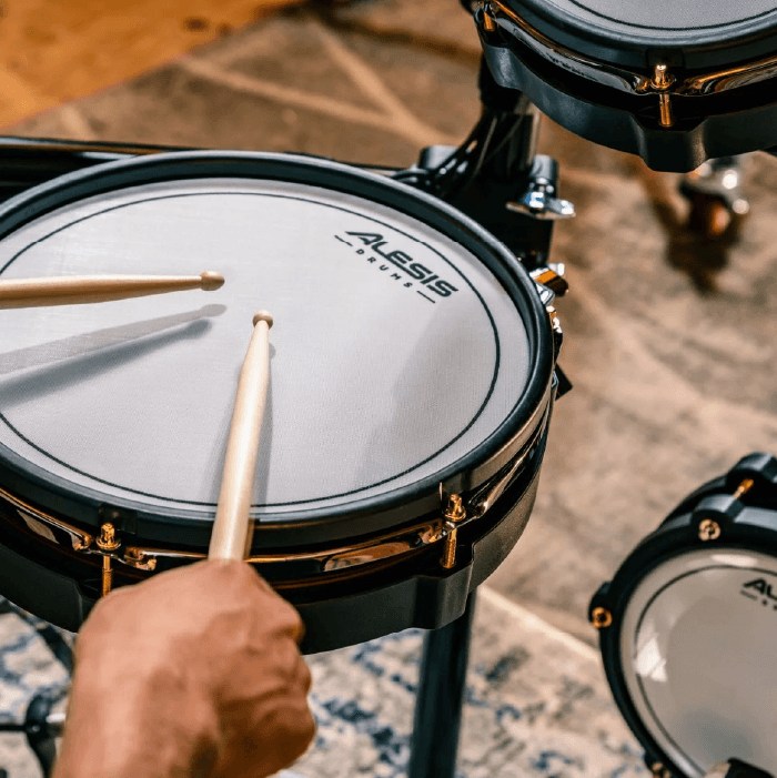 BATERIA ELECTRONICA ALESIS STRATAPRIME 6