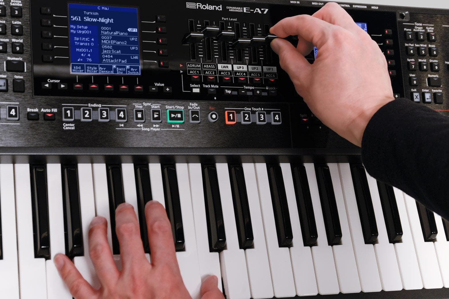 Sintetizador Roland E-a7 6