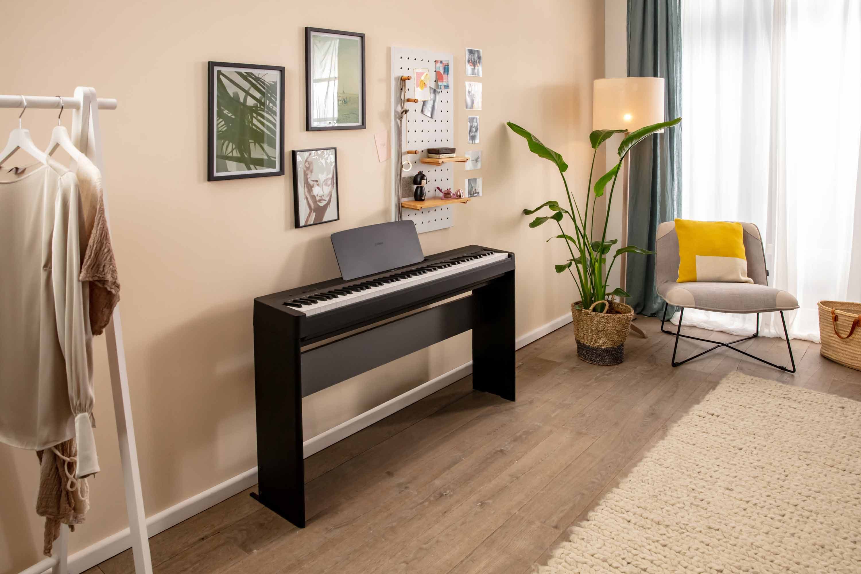 COMBO PIANO DIGITAL YAMAHA P-145 CON ADAPTADOR + SOPORTE DOBLE "X" 3