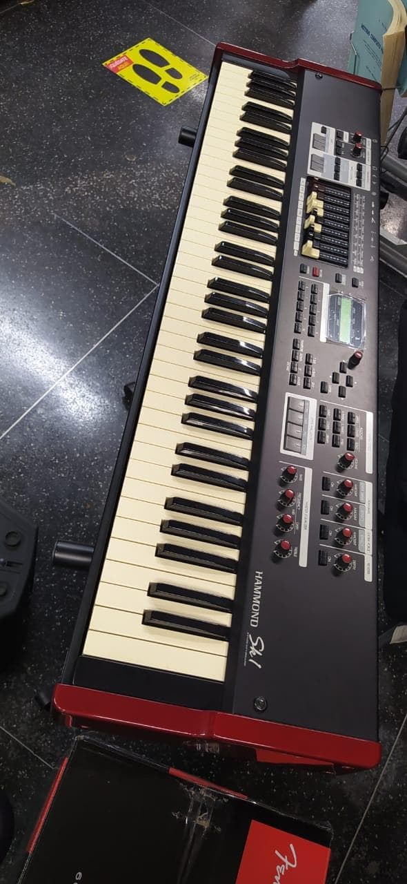 ORGANO HAMMOND BY SUZUKI SK1-73 120V 3