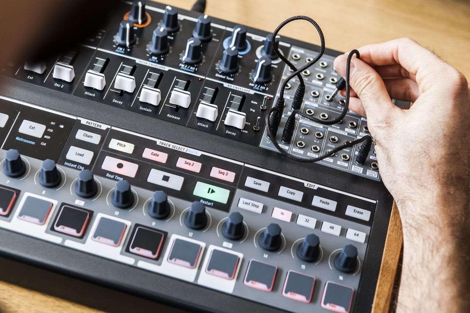 Sintetizador Arturia Minibrute 2S - Noir 531103 4