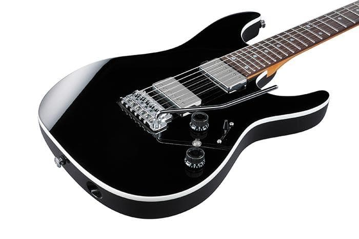 Guitarra Electrica Ibanez AZ42P1-BK NEGRA 2