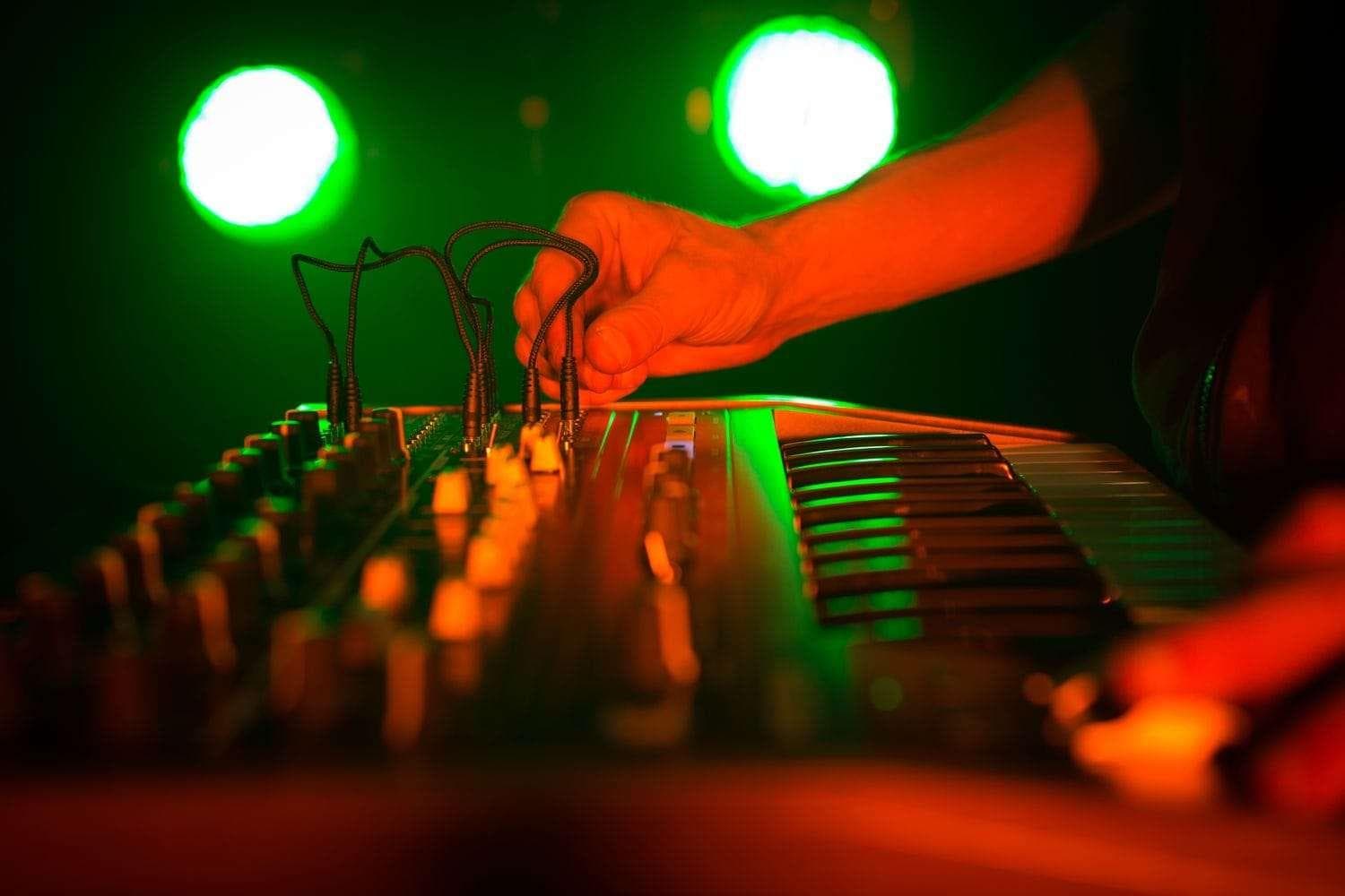 Sintetizador Arturia Minibrute 2 Noir 531003 9