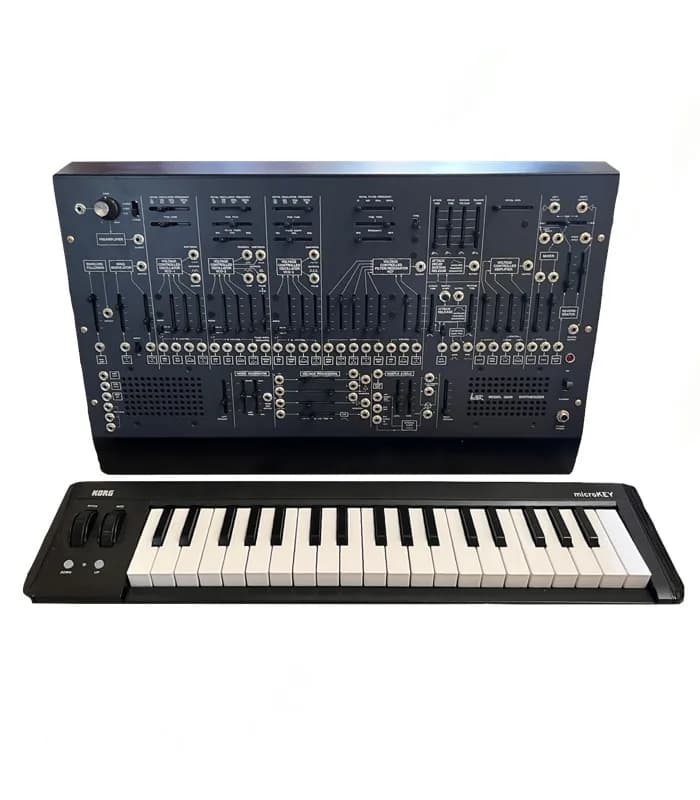 SINTETIZADOR SEMI MODULAR KORG ARP2600-M LTD 3