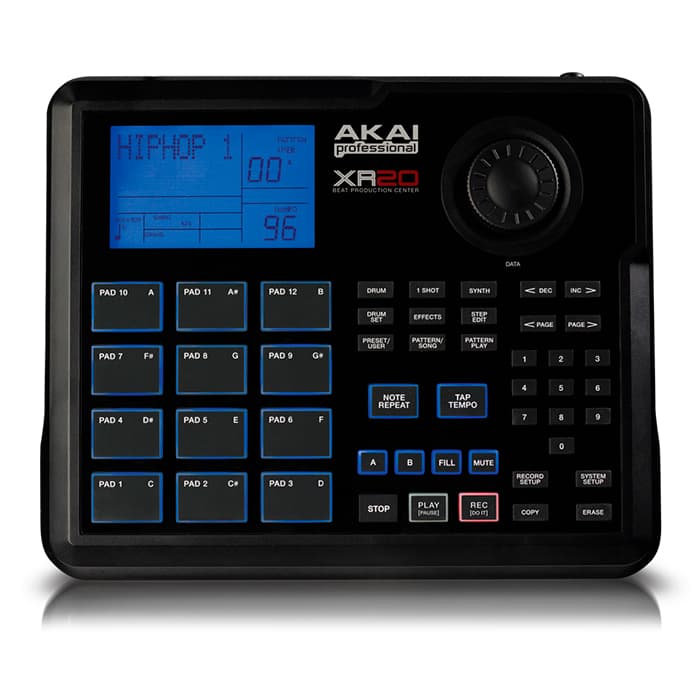 DRUM MACHINE AKAI XR20